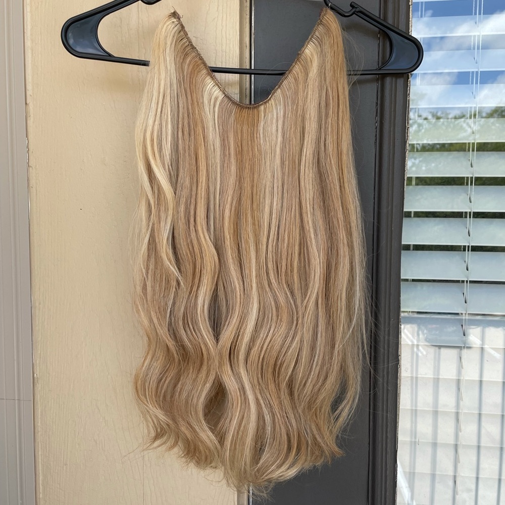 Halo Couture 22 inch layered extensions